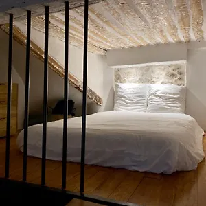 charmant-studio-vieil-antibes.fr-provencehotel.com/