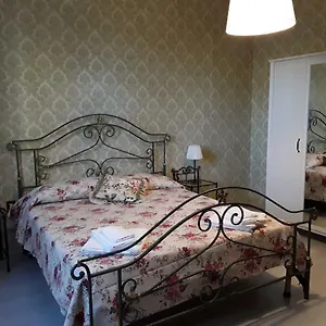 appartamento-elena-lucca.it-tuscanyhotel.com/