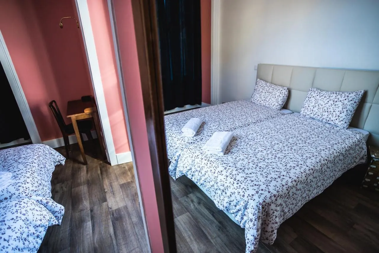 Home Lisbon Hostel